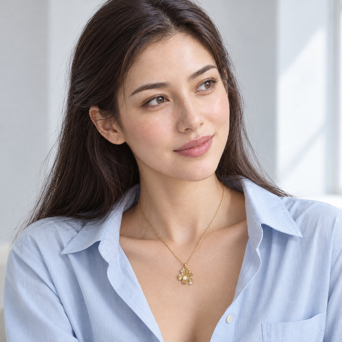 MIRA — French Vintage Sunburst Bloom Pearl Pendant Necklace